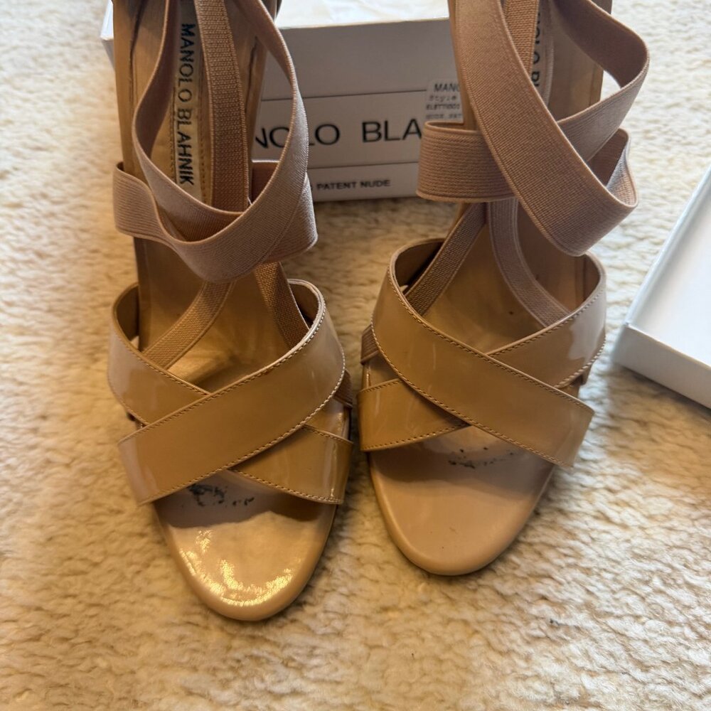 Manolo Blahnik Nude Patent Eletti Open Toe Strappy Sandals